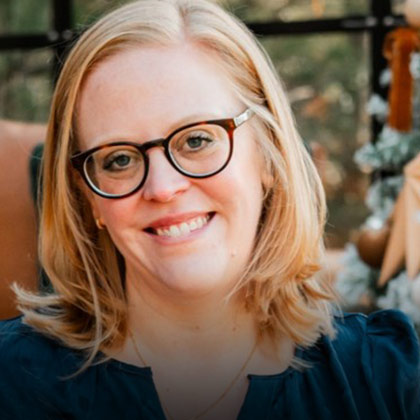 Forn Pales Kellyanne Johnson